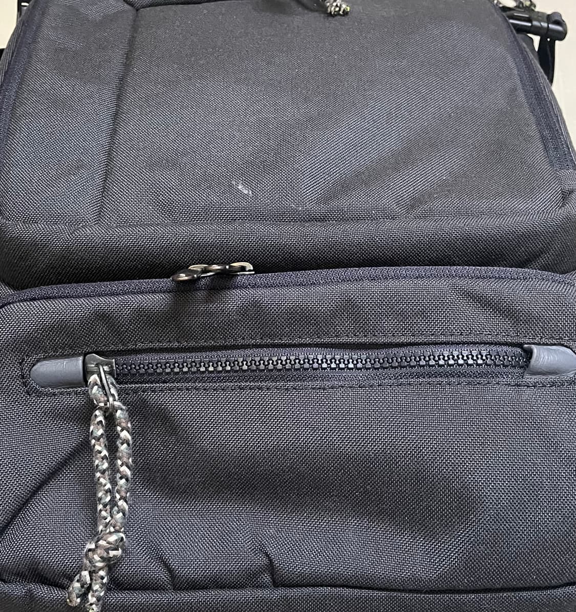 캉골 글램핑 맥스 빅 백팩 차콜컬러 중고품 상품이미지6