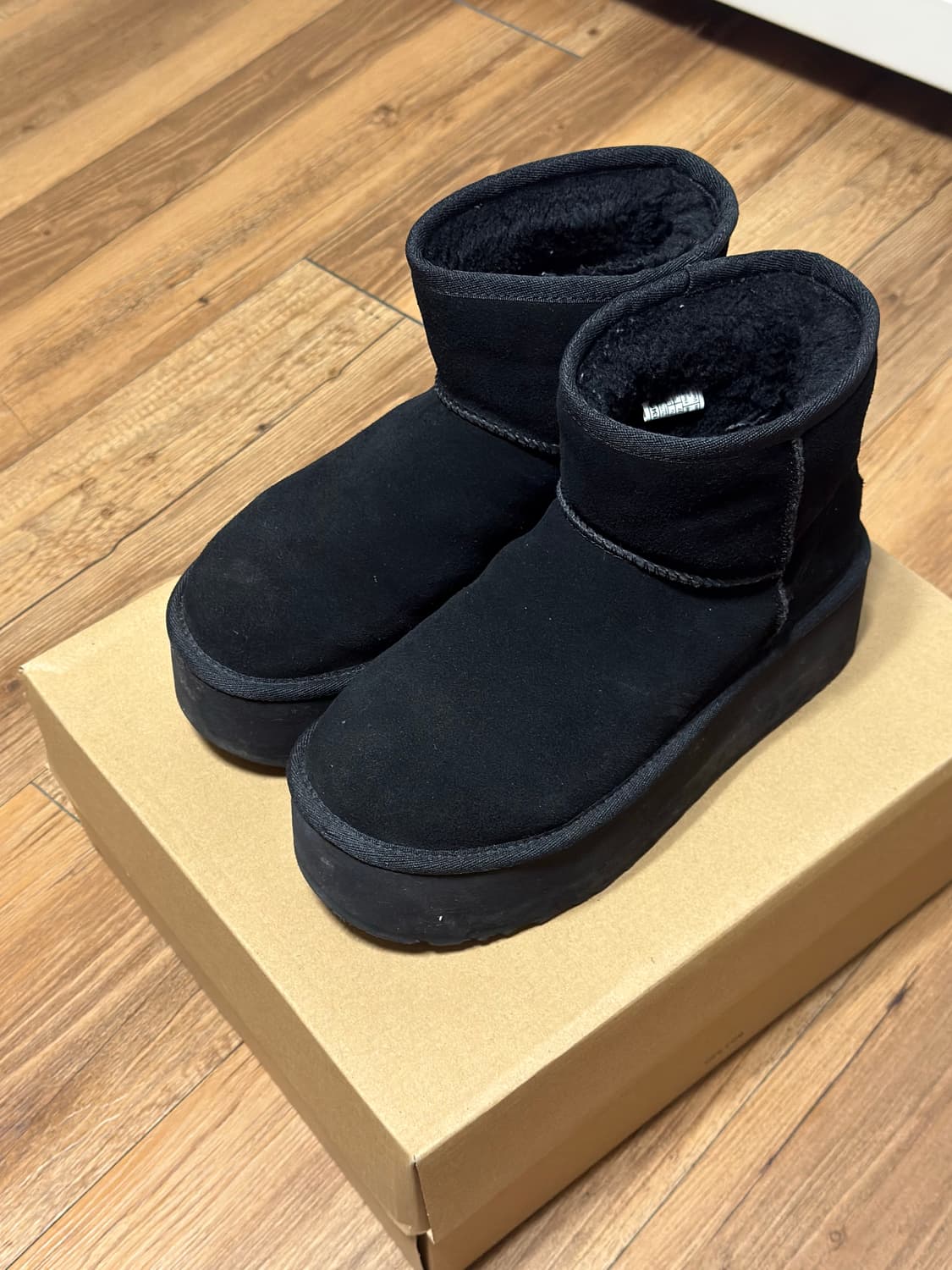 어그 플랫폼 usa6 size 상품이미지1