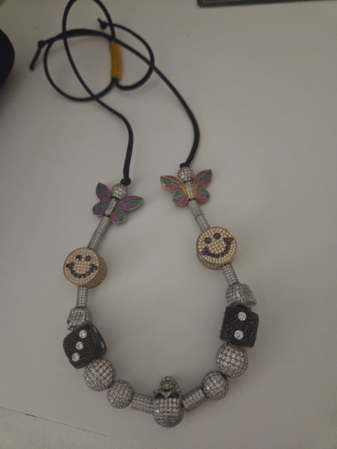 살루트 이베몹 ASAP rocky 스마일스컬 버터플라이 상품이미지2