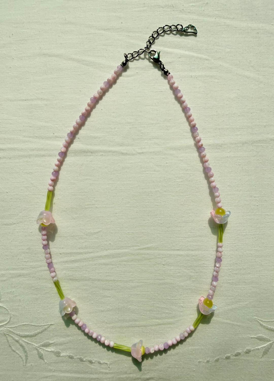 핸드메이드🌷봄꽃(바이올렛)비즈 목걸이 상품이미지4