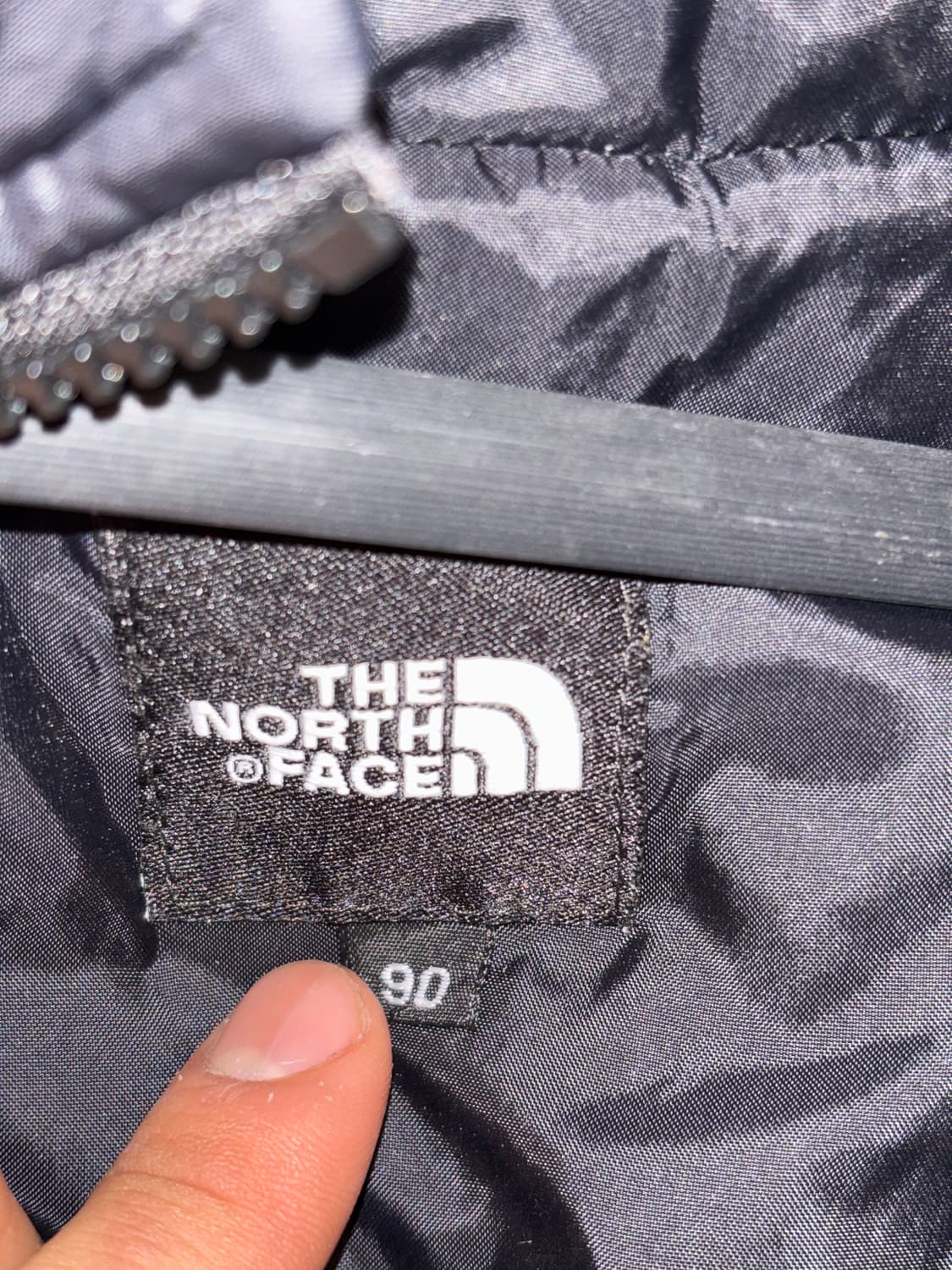 노스페이스 경량패딩 플라워패턴 레전드매물 상품이미지3