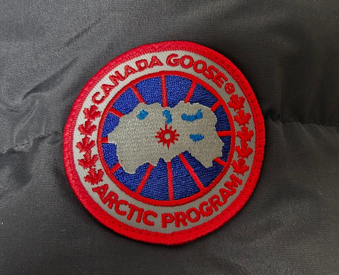 (급처.매장정품)캐나다구스 하프패딩 블랙 L(100~105) 특A급 상품이미지6