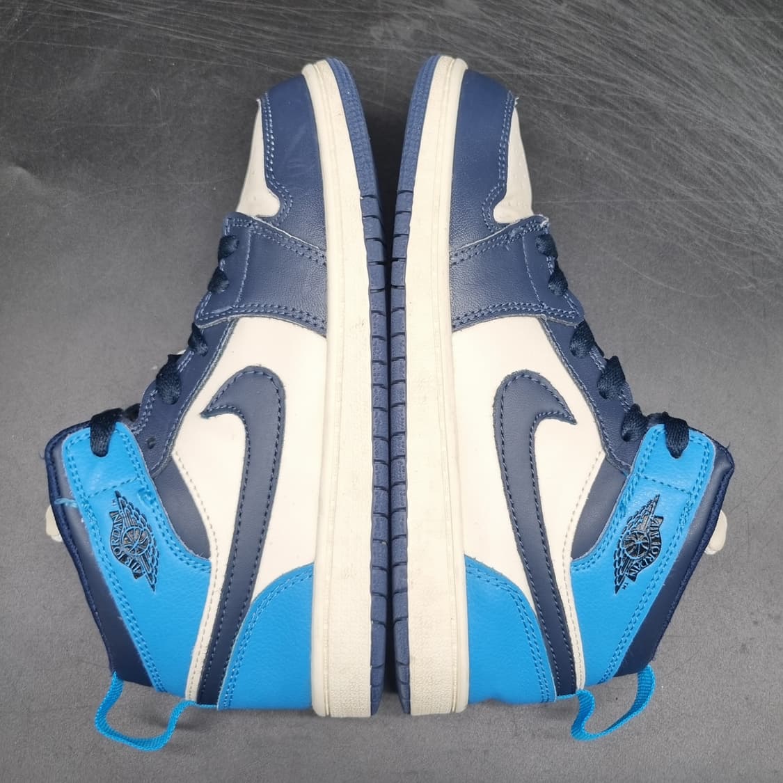 나이키 에어조던1 레트로 아동하이탑220 상품이미지5