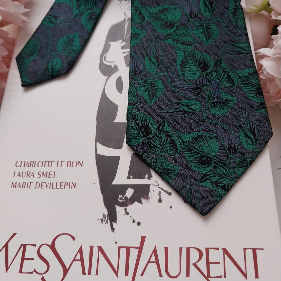 입생로랑 실크 그린 리프 자수 넥타이 8.7cm A+등급 K1268
 상품이미지4