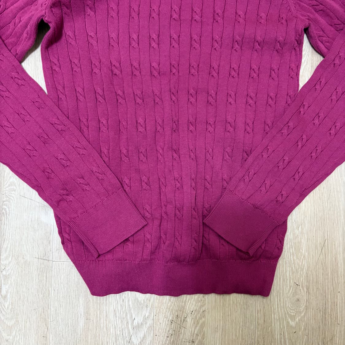 타미힐피거 여성 미니 로고 꽈배기 니트 S/90  상품이미지4