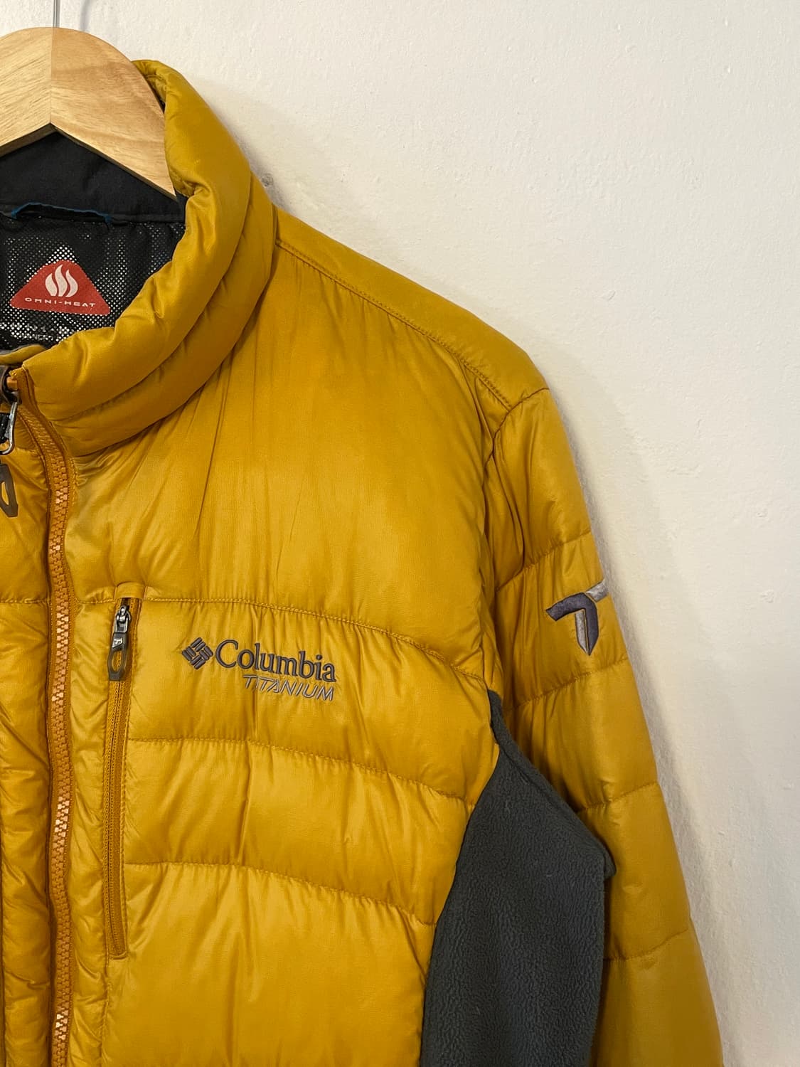 컬럼비아 경량패딩  상품이미지4