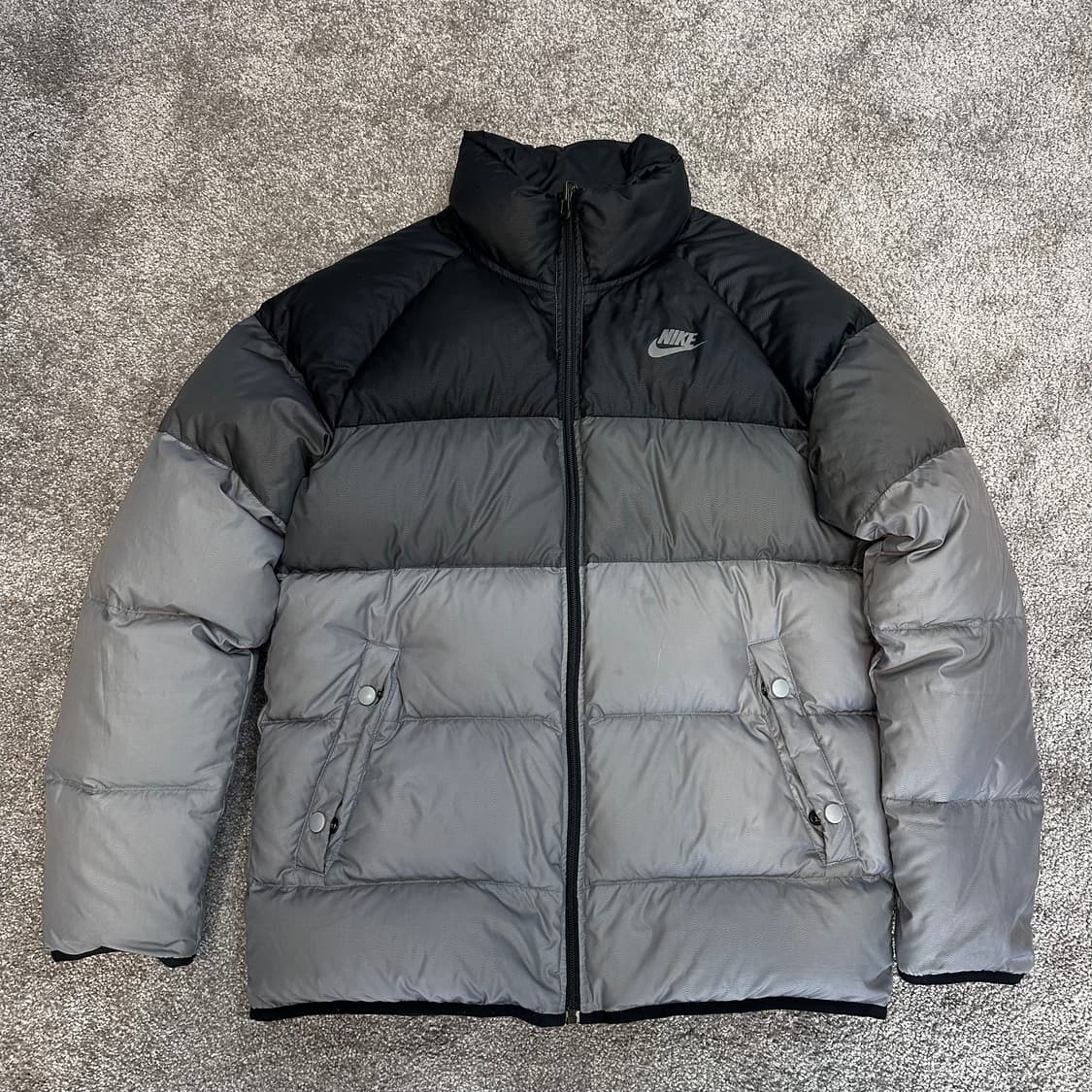 나이키 550 하이브리드 리버서블 다운 패딩M 상품이미지10