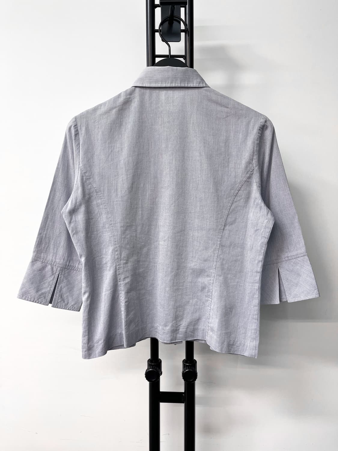 꾸레쥬 AC 로고 핀 스트라이프 셔츠 상품이미지4