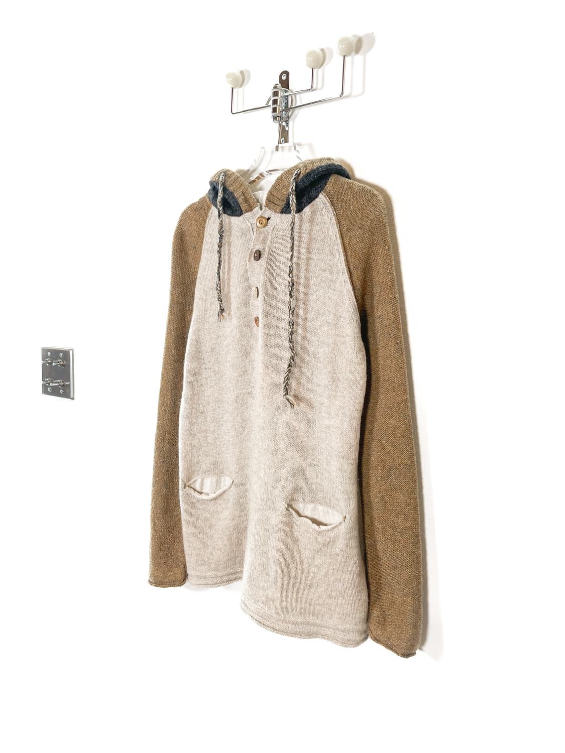 큐브슈가 버튼 포인트 니트 후드티셔츠  상품이미지4