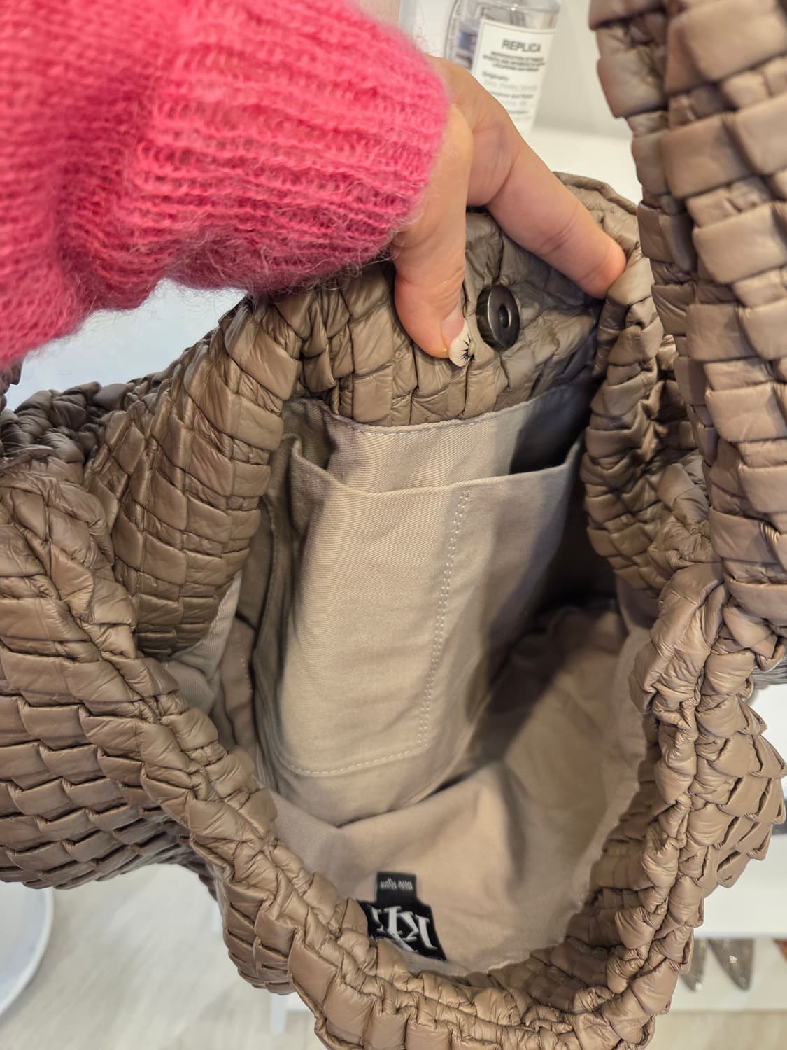 콰니백 텍스처 호보백 상품이미지5