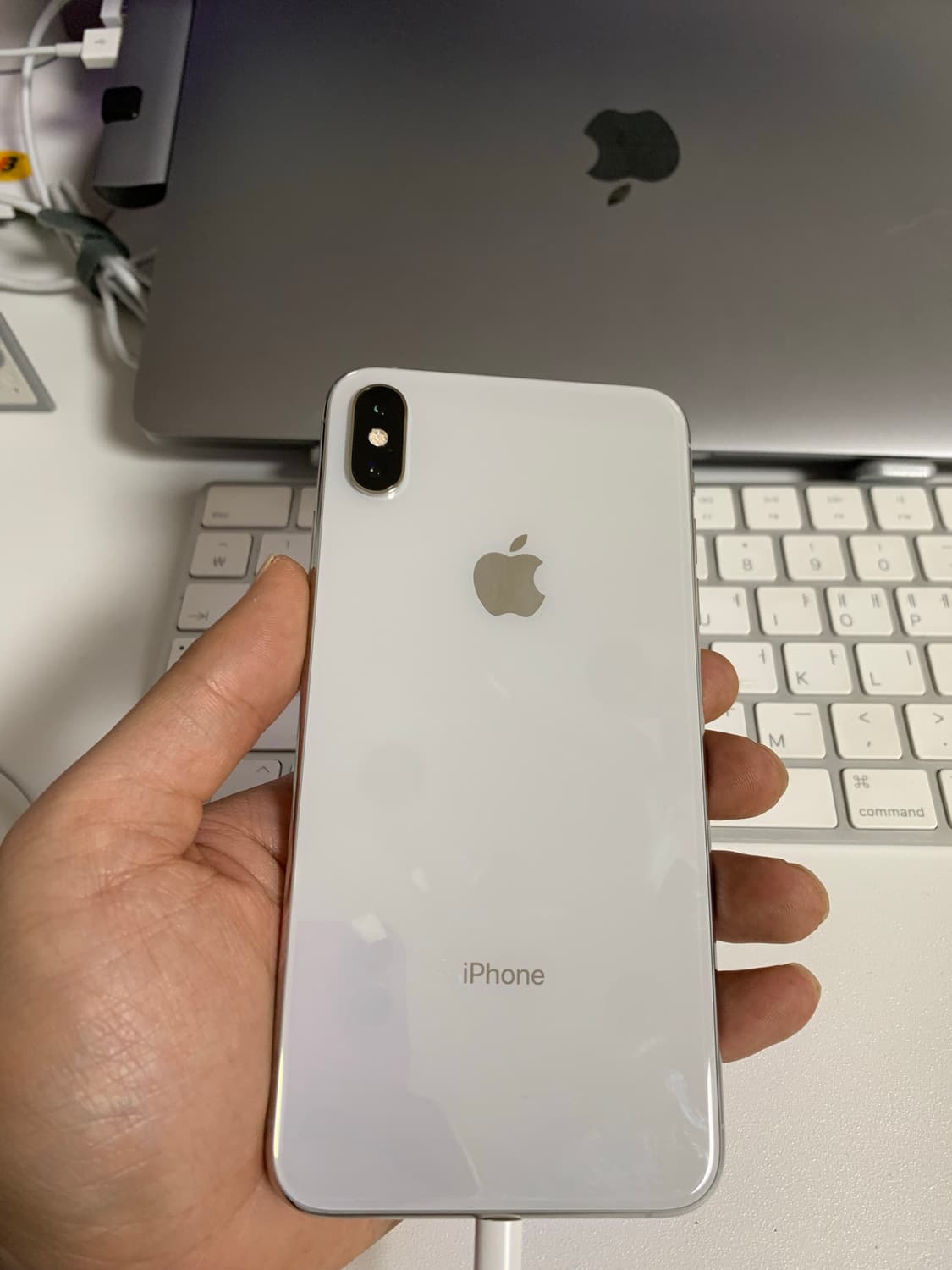 아이폰xs max 실버 64GB 상품이미지2