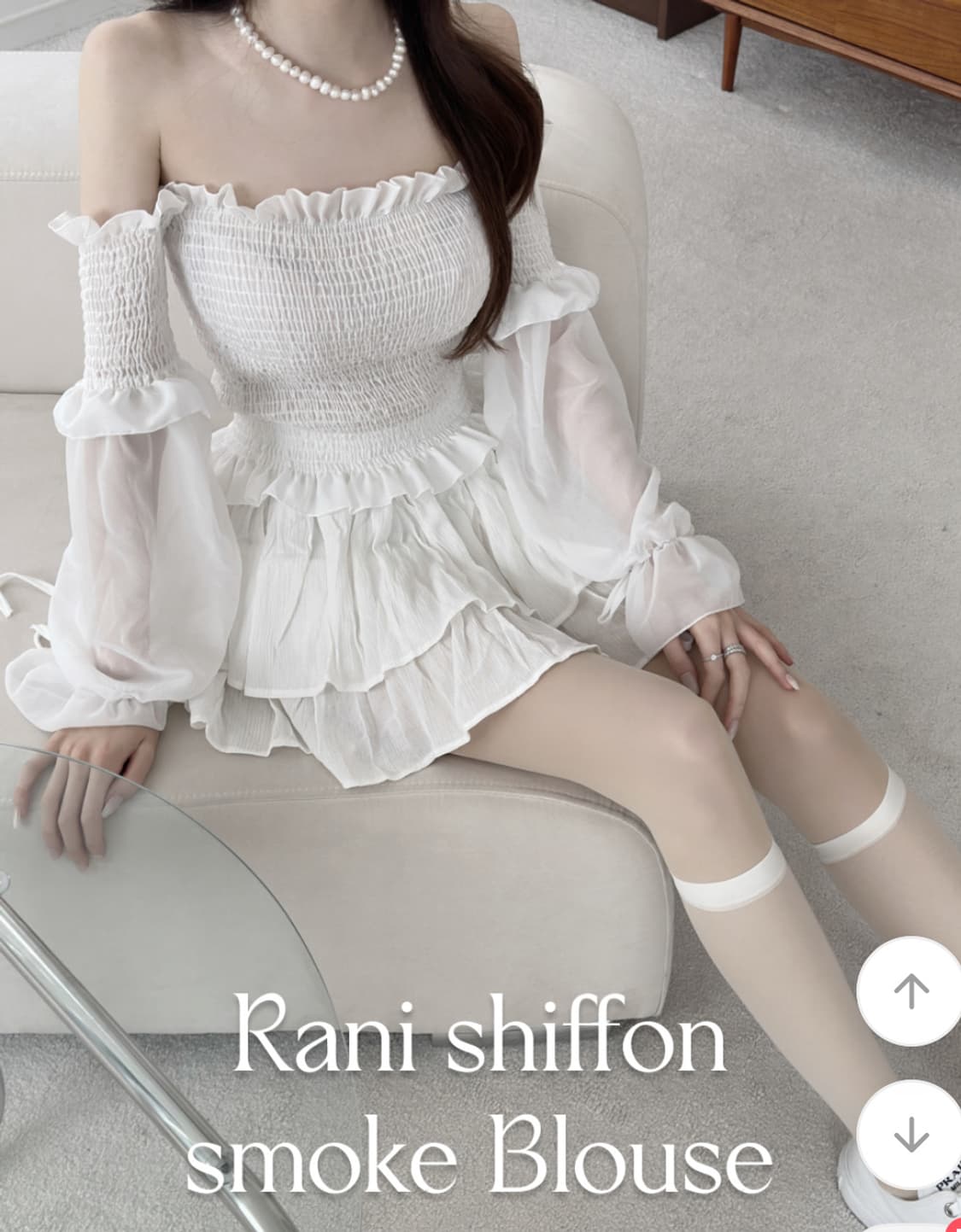 당일배송) 환승연애 현지 착장/ 쉬폰 프릴 스모크 오프숄더 블라우스 상품이미지4