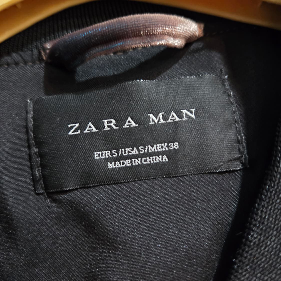 자라 맨 벨벳 퀼팅 봄버 자켓 상품이미지5