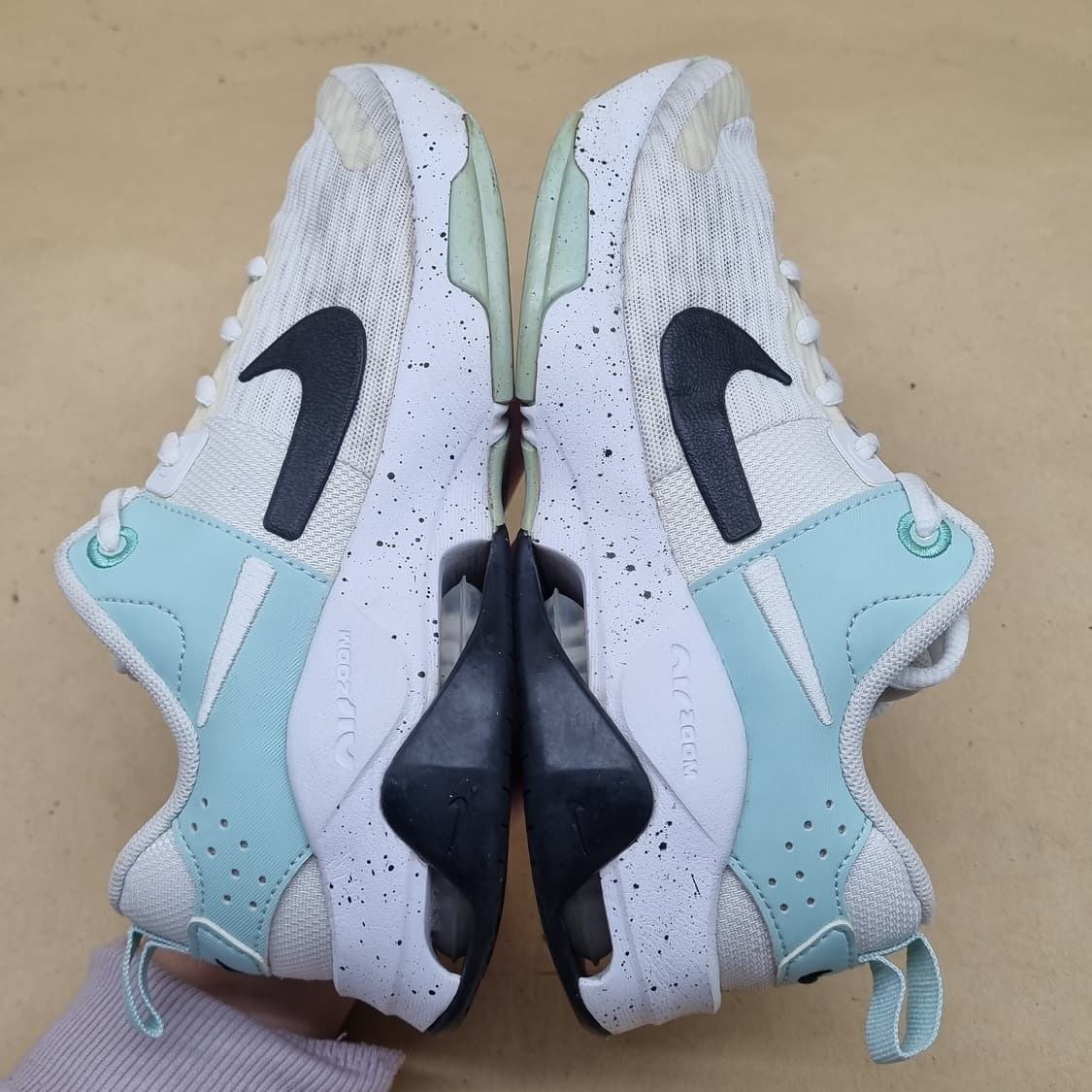 나이키 줌벨라 6 여성운동화 230 상품이미지5