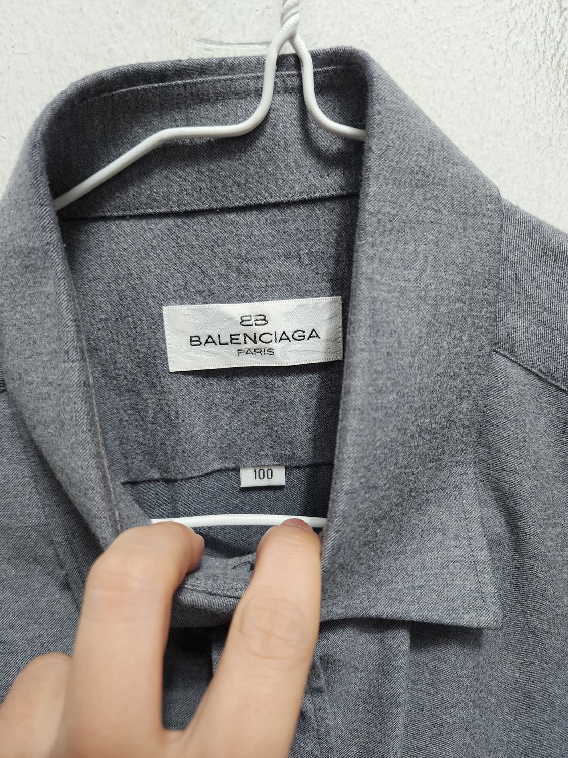 발렌시아가 BB로고 솔리드셔츠  상품이미지3