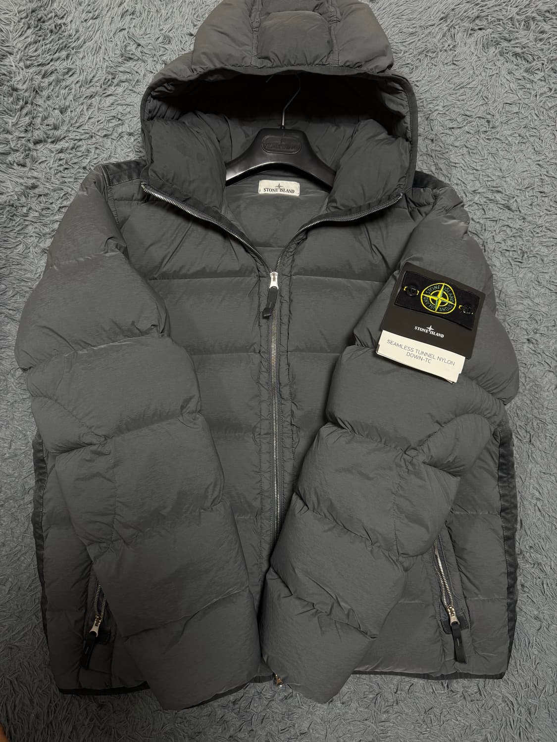 스톤아일랜드 심리스 나일론 패딩 XXL 상품이미지1