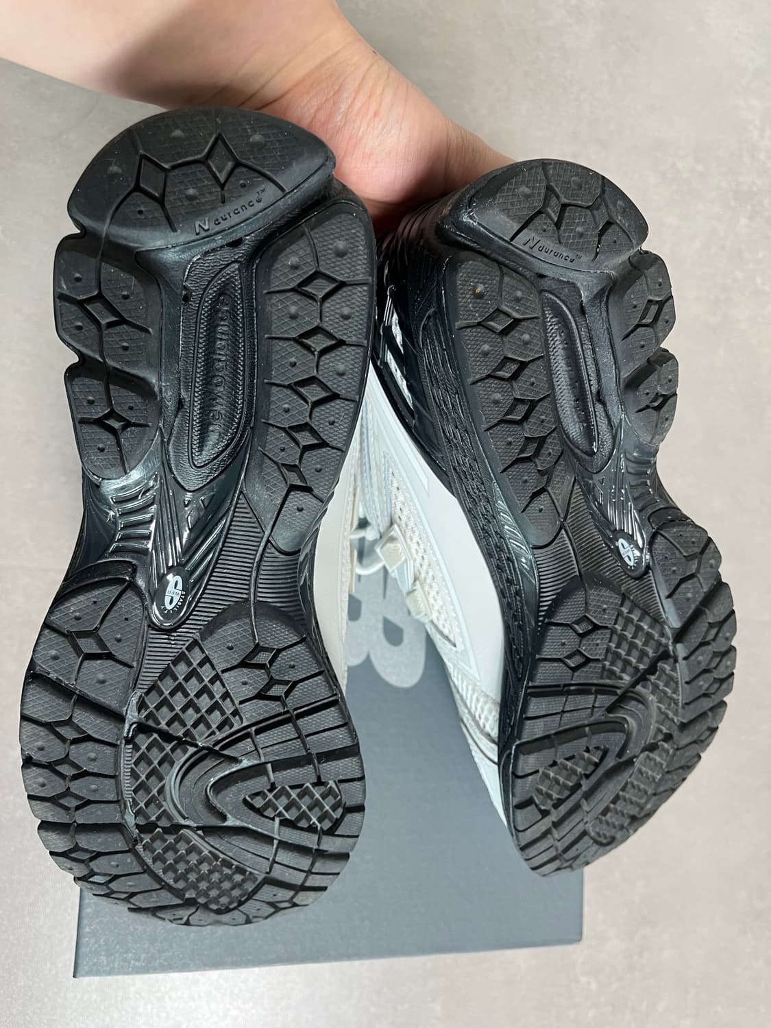 뉴발란스 1906R x 꼼데가르송옴므 화이트(270) 상품이미지6