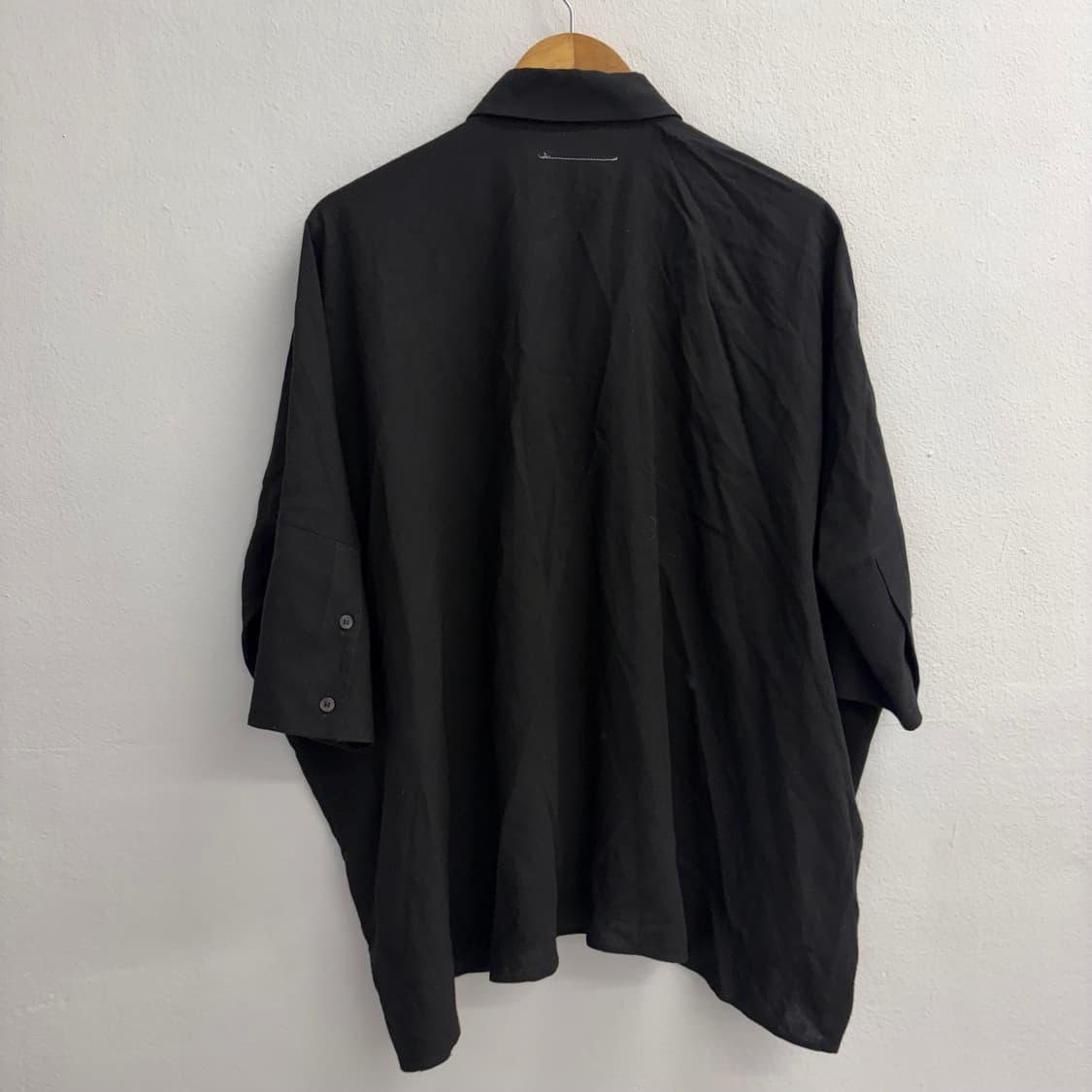 MM6 메종 마르지엘라 블랙 반팔 셔츠(S) 상품이미지2