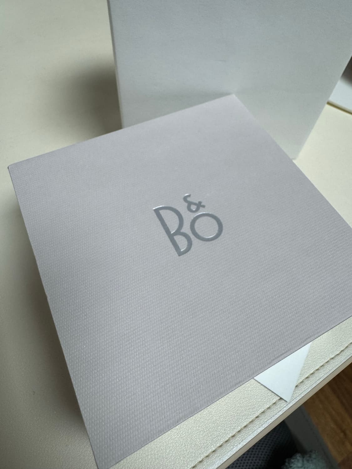 뱅앤올룹슨 베오플레이 일레븐 코퍼 톤(미개봉) 상품이미지2