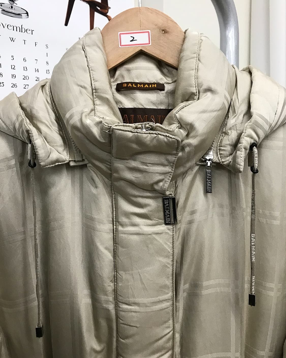 발망 은장 로고 후드 롱패딩 상품이미지2