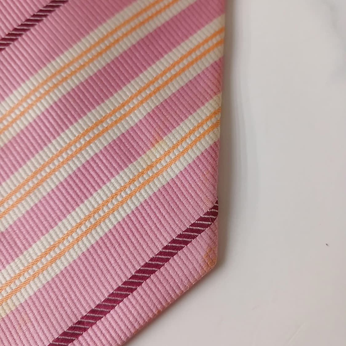 메트로시티 실크 핑크 스트라이프 넥타이 9.6cm A등급 A19297
 상품이미지5