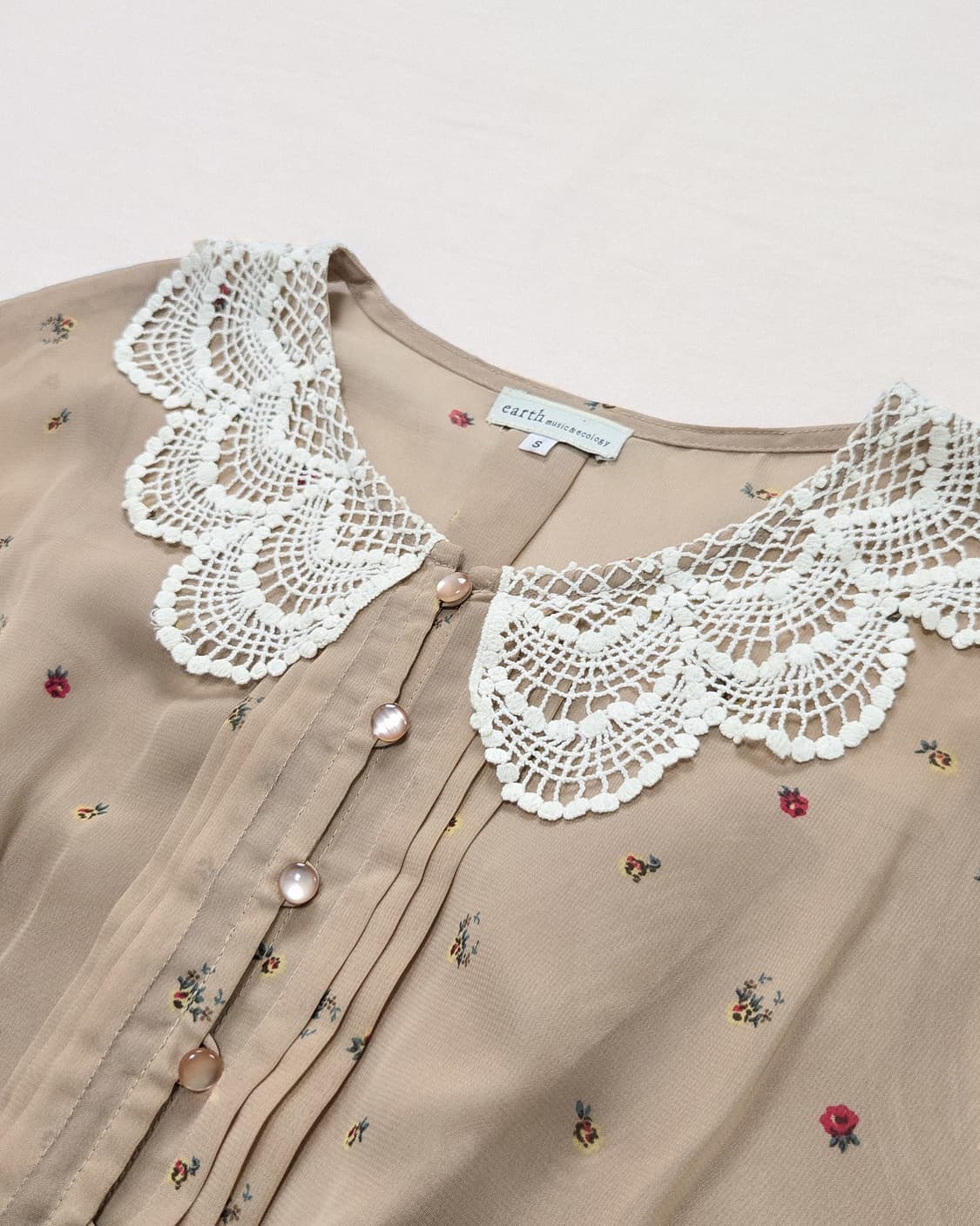 Earth music 크로셰 레이스 카라 잔꽃 쉬폰 원피스 상품이미지5