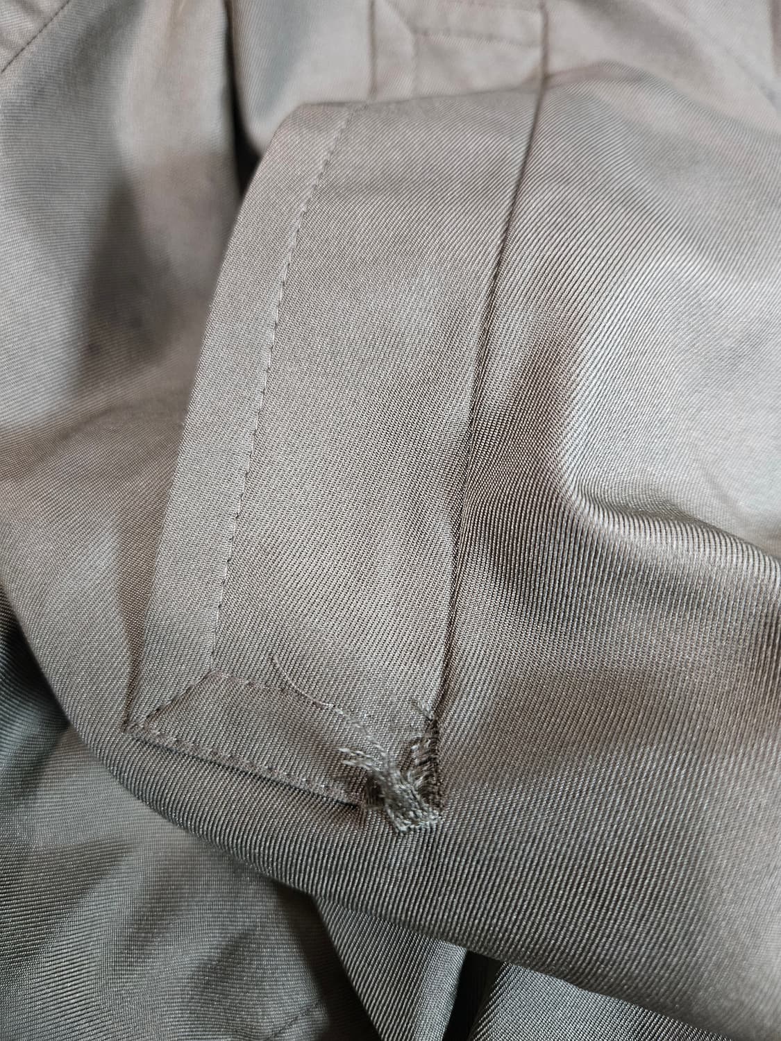 90's아쿠아스큐텀 실크 100 트렌치코트  상품이미지10