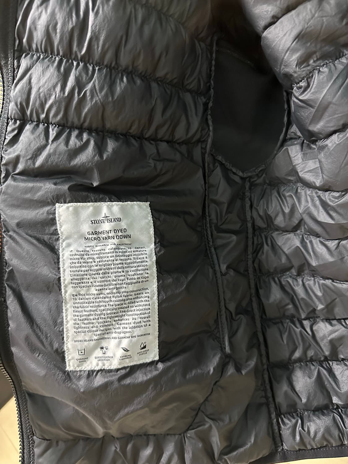 스톤아일랜드 마이크로얀 후드경량패딩 상품이미지6