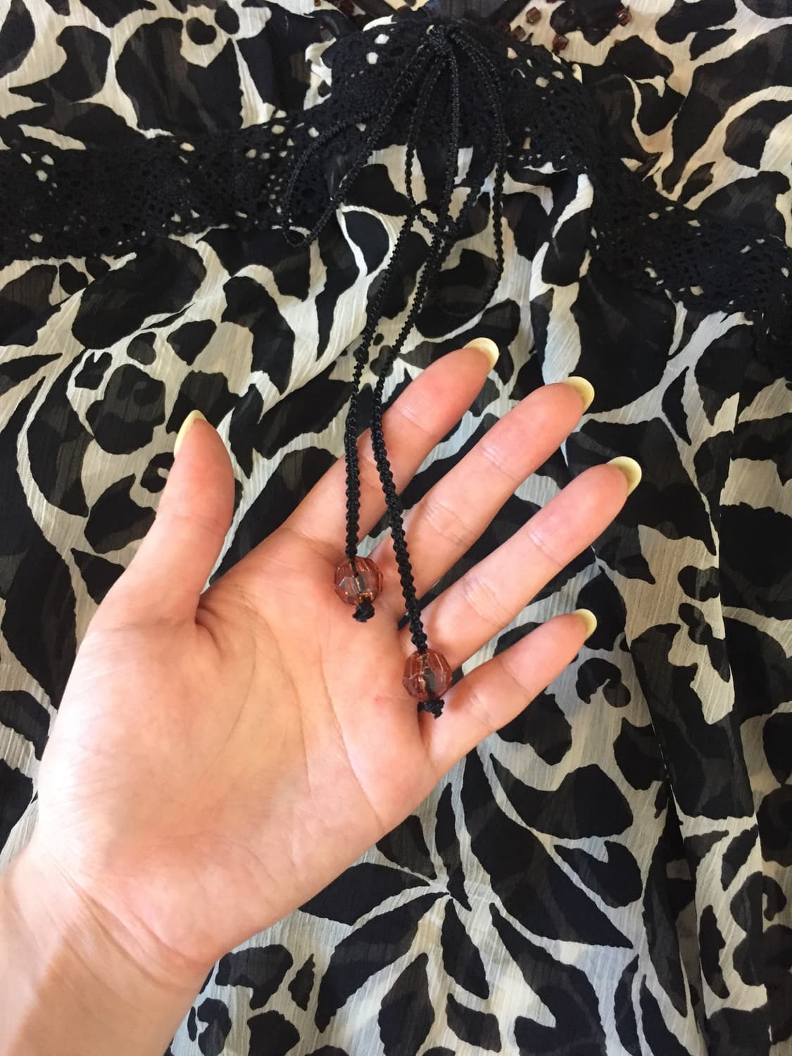 레이스 비즈 플라워 블라우스 상품이미지8