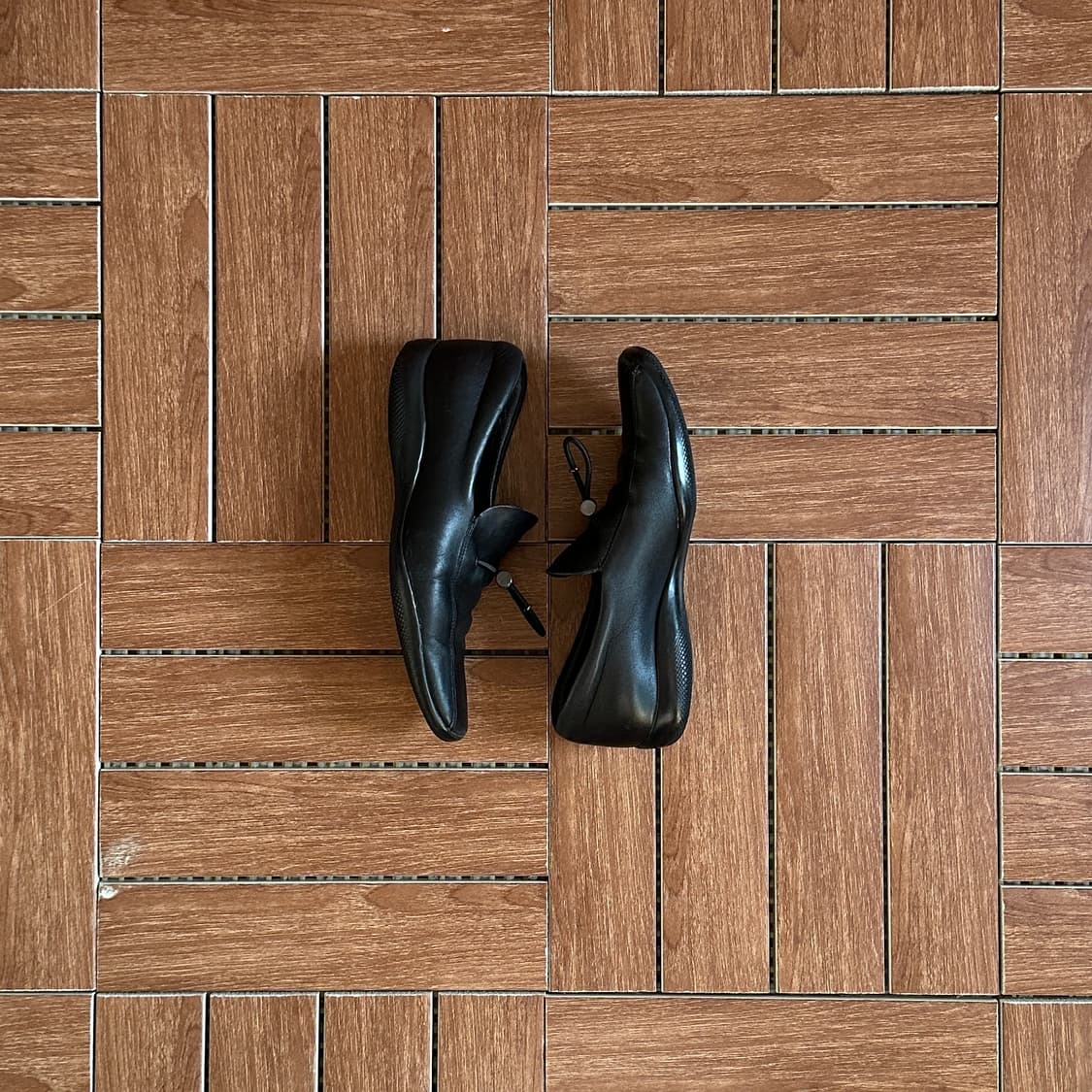 Prada sports toggle square toe loafer 상품이미지3