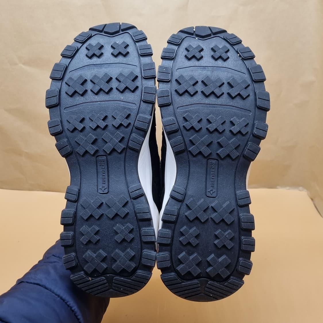 네파 이젠벅 엑스그립 트레킹화240. 상품이미지3