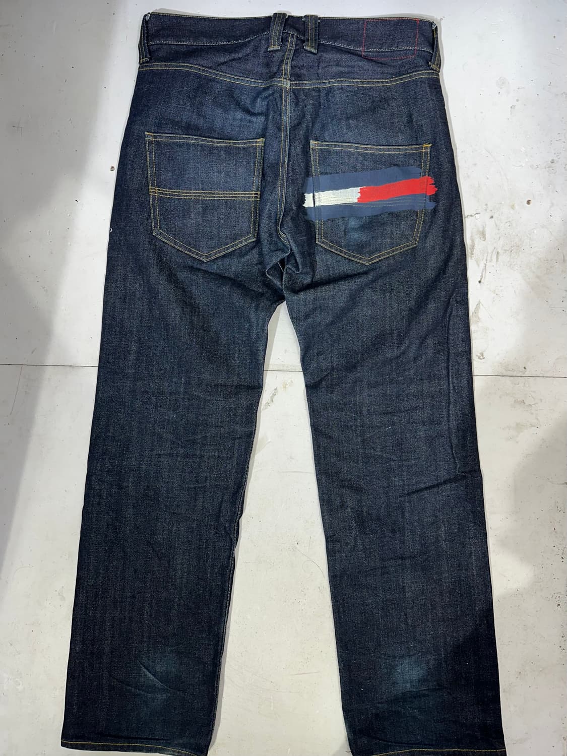 타미 힐피거 진청 빅 로고 프린팅 셀비지 데님 팬츠 청바지 M 상품이미지5