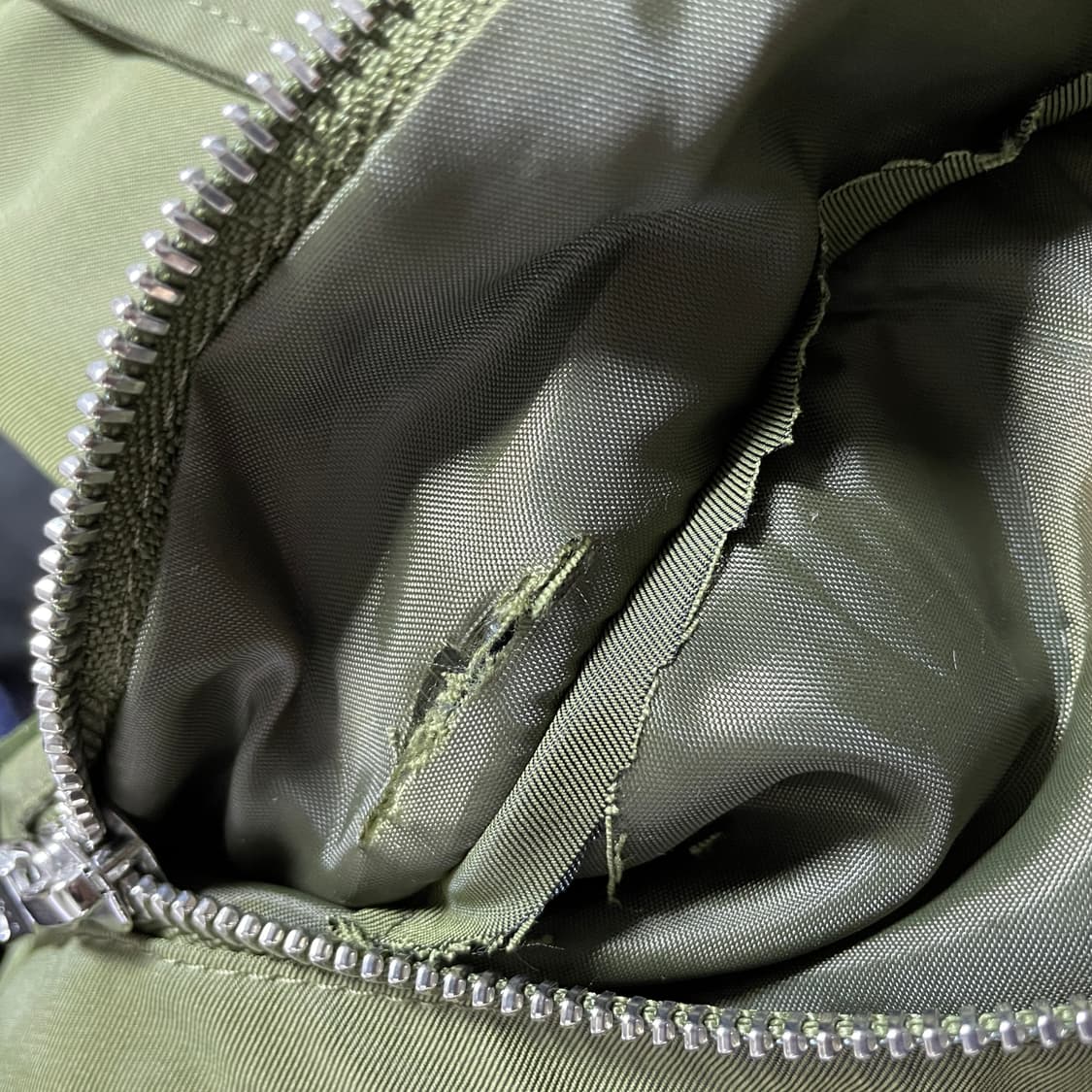 산드로 남성 M65 야상점퍼 카키 (100) (미세흠) 상품이미지10