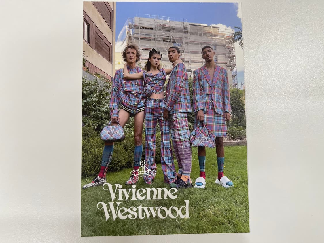 비비안웨스트우드 2023ss 아트 포토 4번 상품이미지3