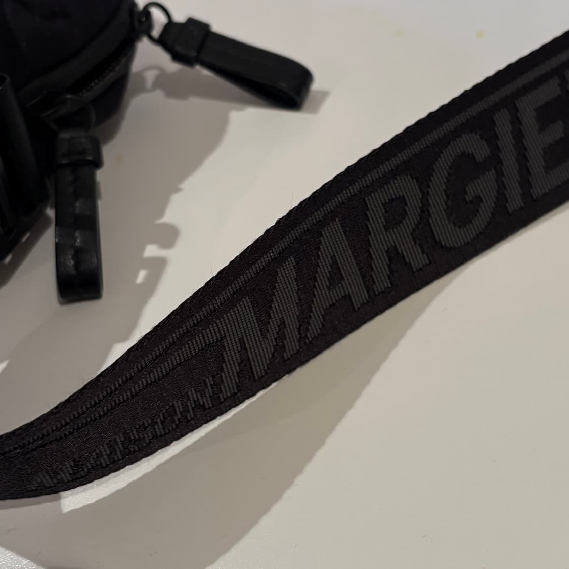 마르지엘라 글램 슬램 크로스백 상품이미지2