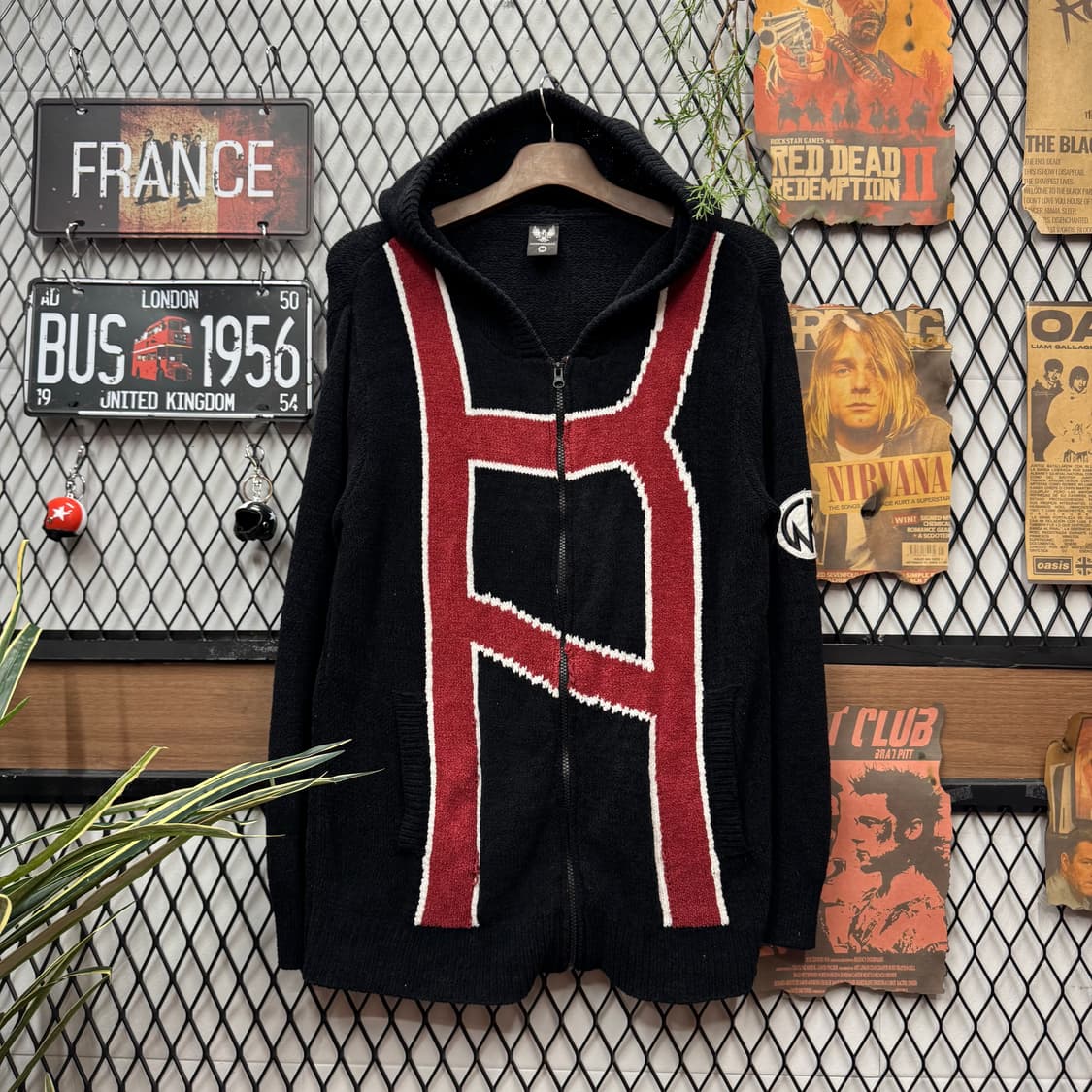 일본 애니메이션 킨니쿠맨 니트 후드 집업 전면 패턴 포인트 블랙 상품이미지1