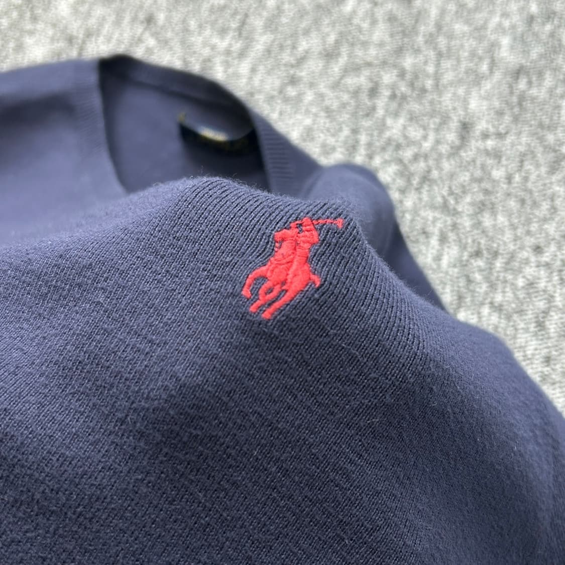 폴로 랄프로렌 피마 코튼 네이비 브이넥 니트  상품이미지4