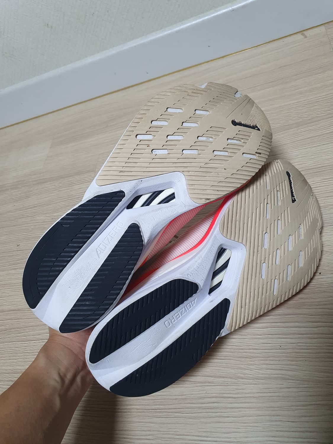 아디다스 아디제로 보스턴 12 러닝화 280 상품이미지7