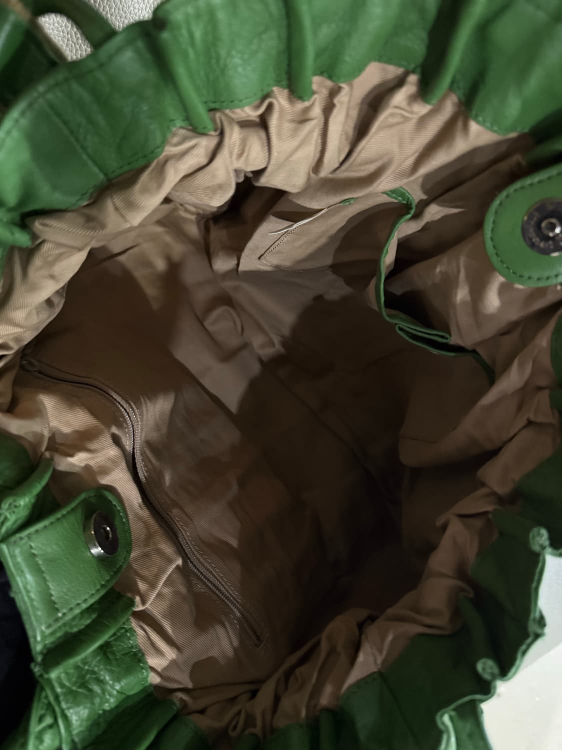 real leather green pleats detail bag 상품이미지9