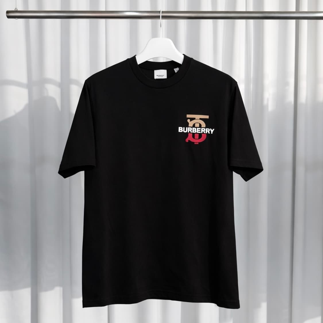 A+ / M (100) 버버리 신형 TB 로고 반팔 티셔츠 상품이미지1