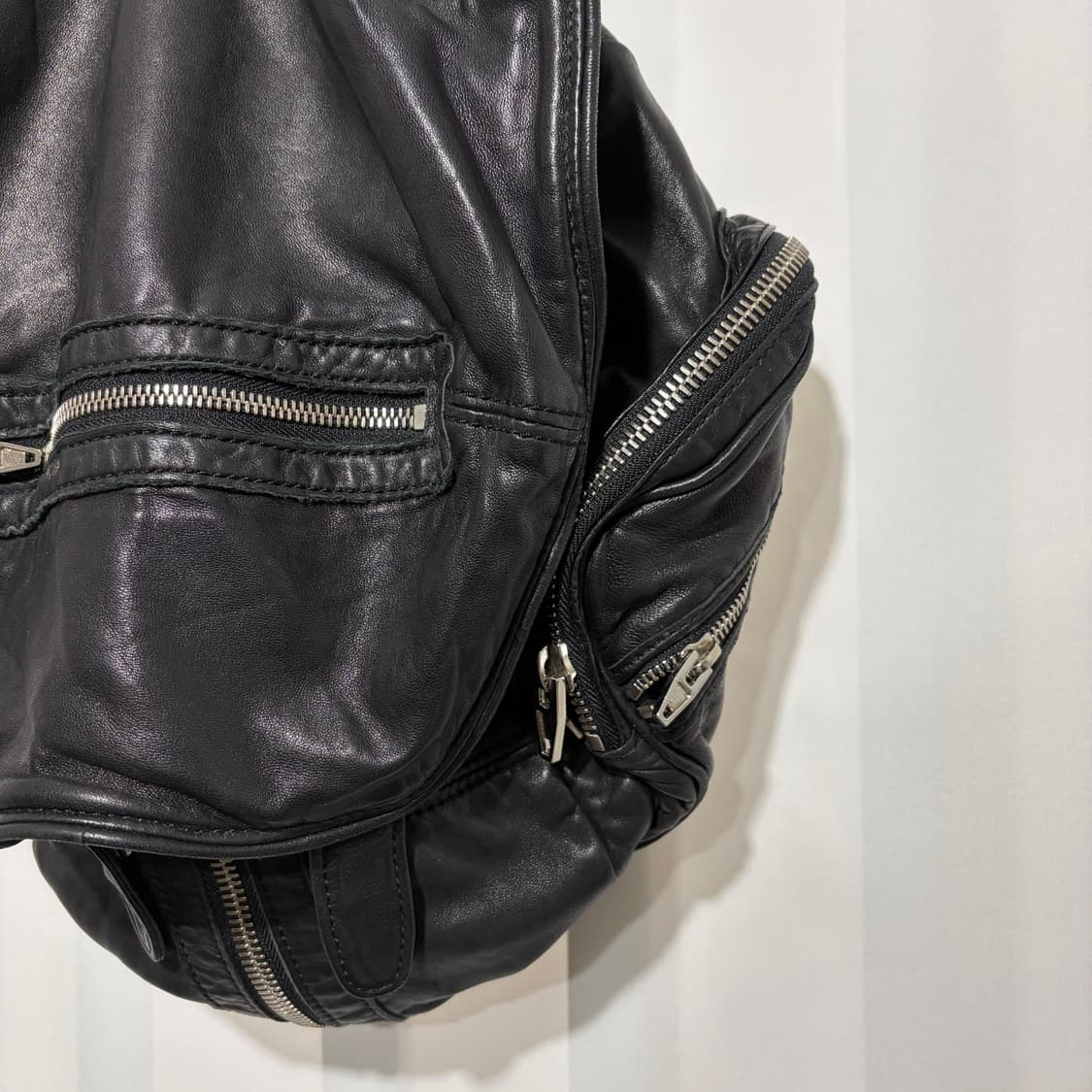 알렉산더왕 레더 마르티백 상품이미지10