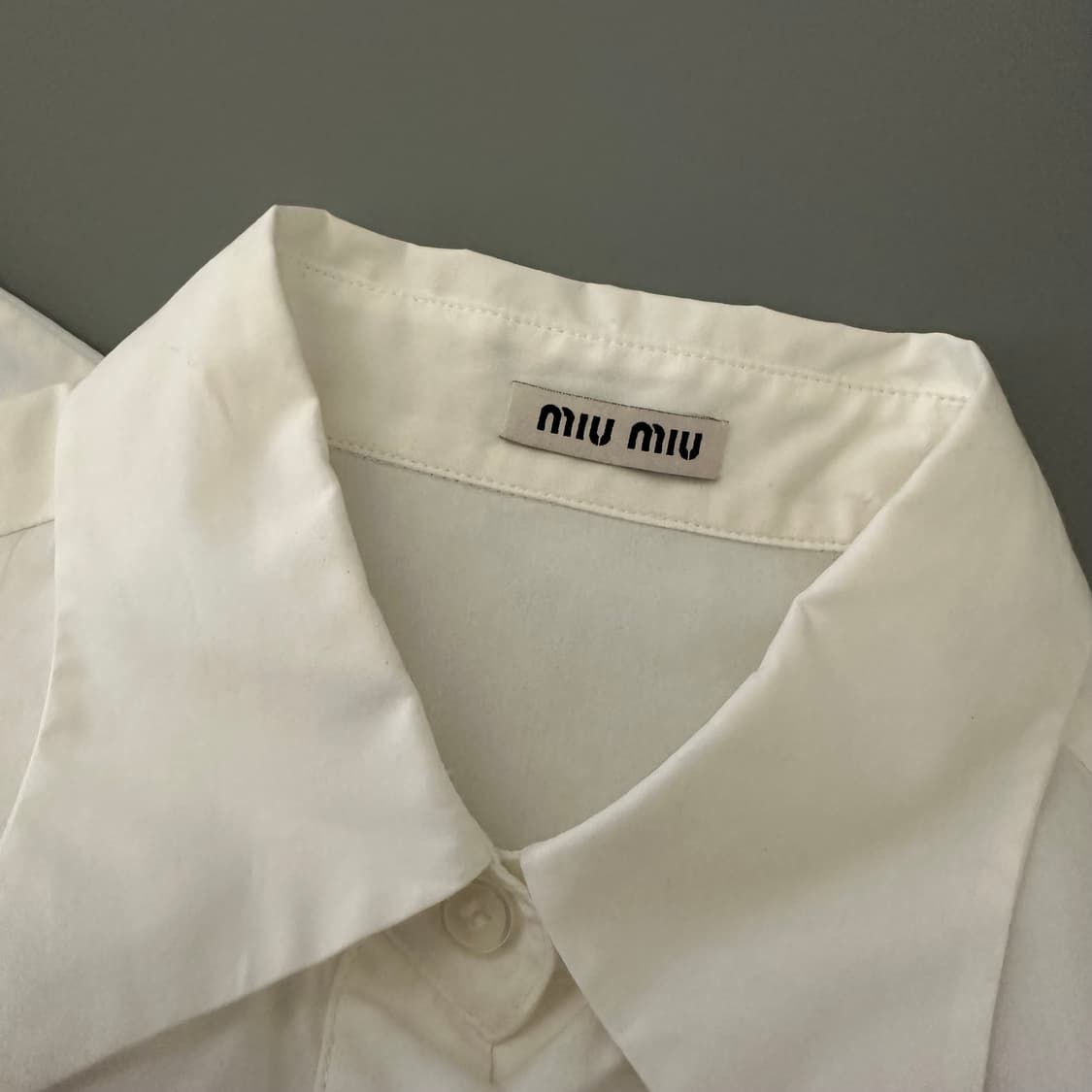 미우미우 miu miu 소매 디테일 셔츠 상품이미지6