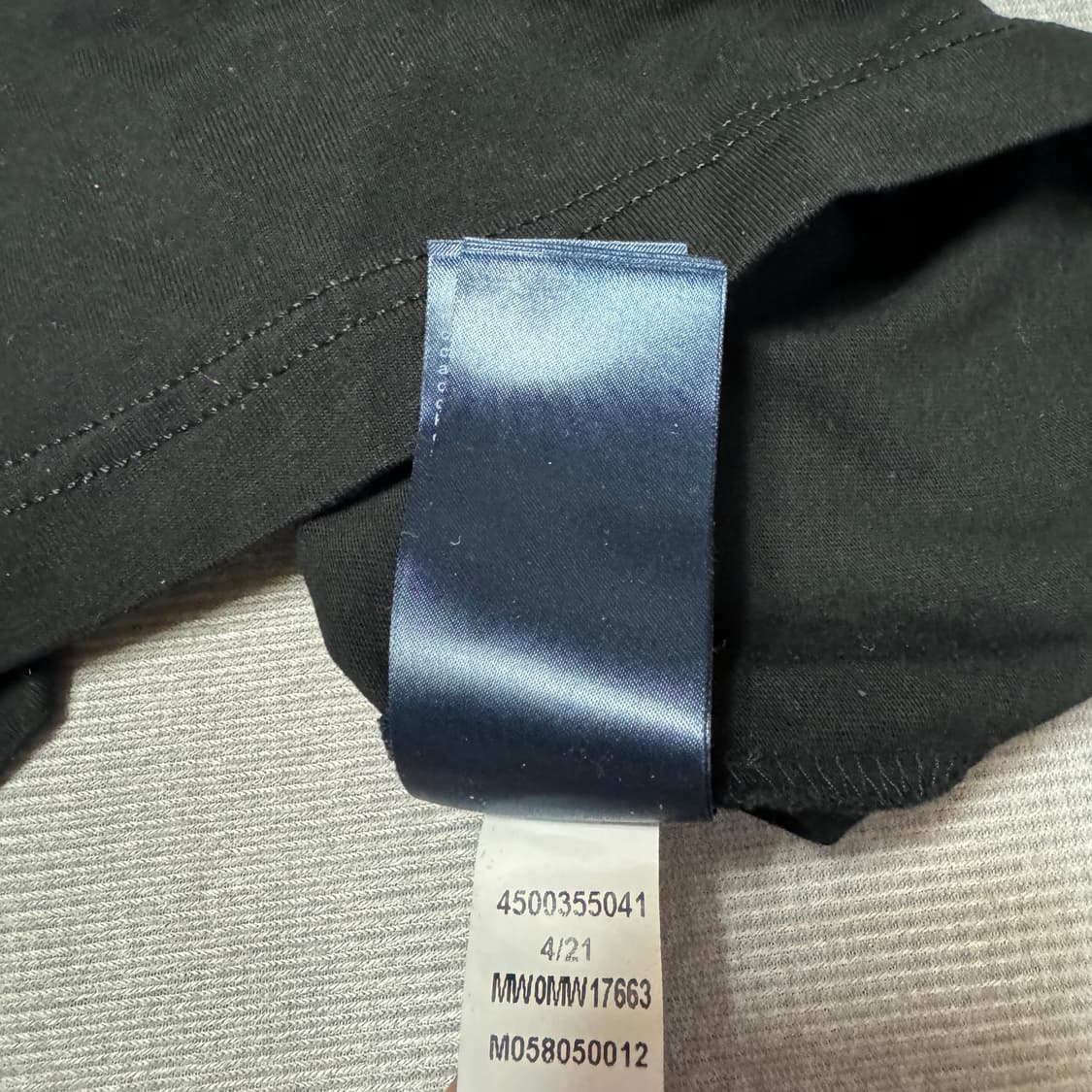 여) 타미힐피거 블랙 로고 반팔티 상품이미지5