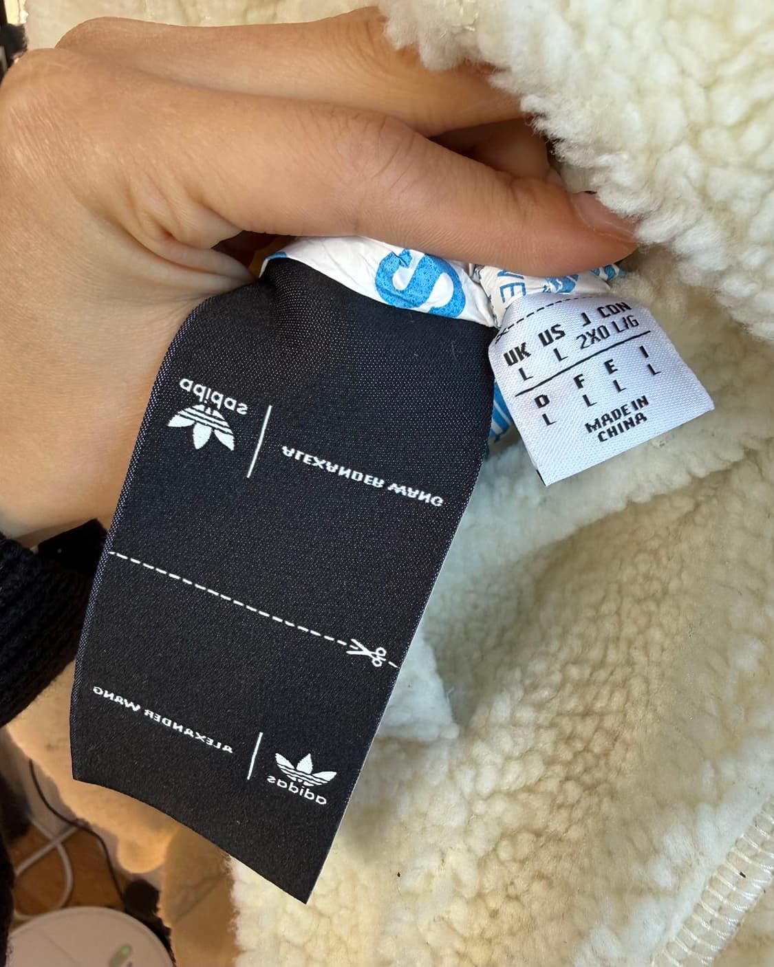 아디다스x알렉산더왕 리버서블 플리스 박시 봄버 자켓 상품이미지8