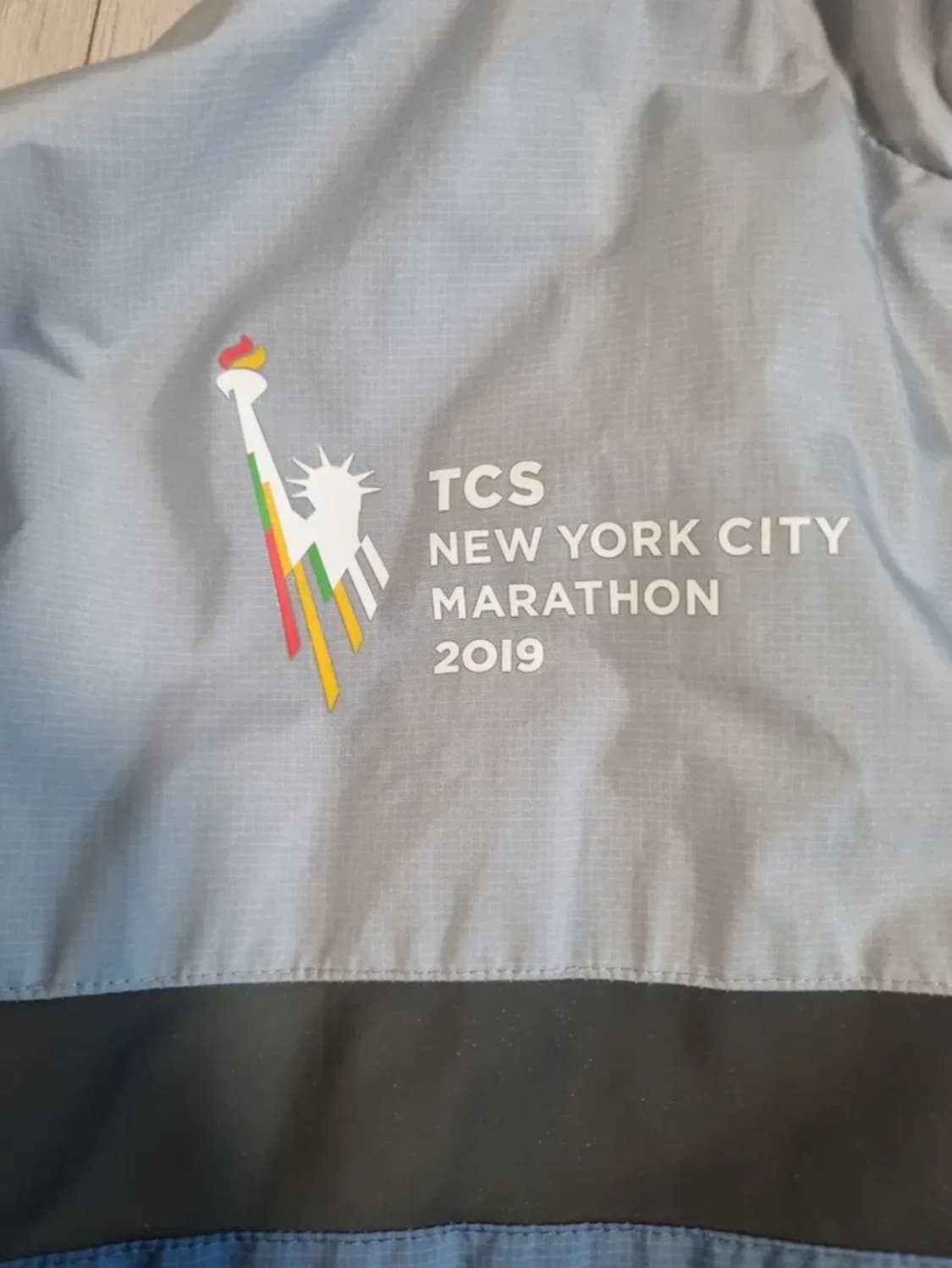 뉴발란스 뉴욕마라톤 바람막이 상품이미지3