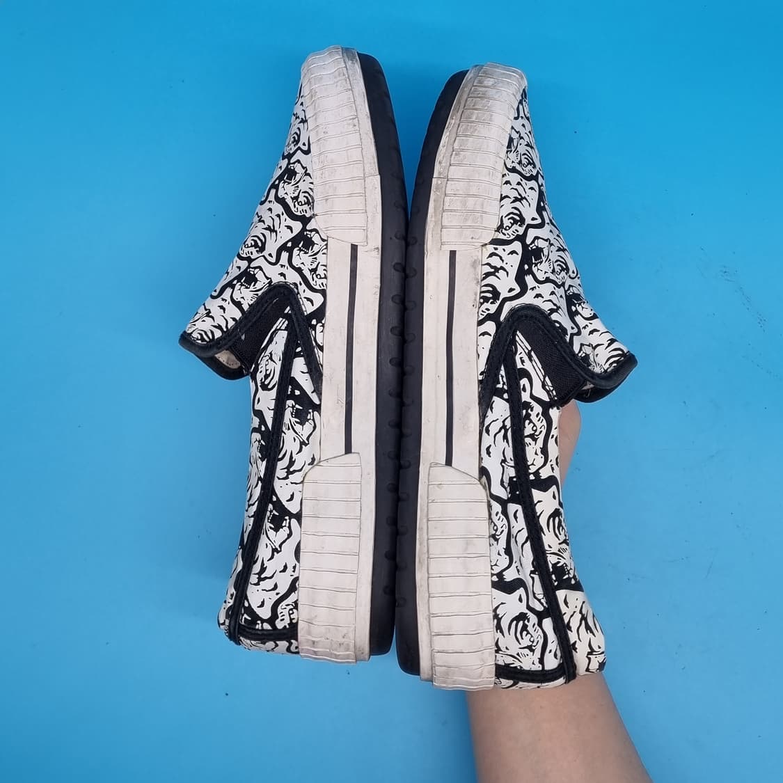 O 겐조 블랙앤타이거 남성슬립온43 275 상품이미지5