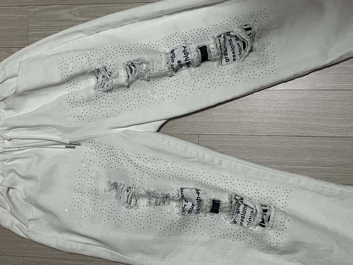 큐빅화이트조거팬츠 상품이미지1