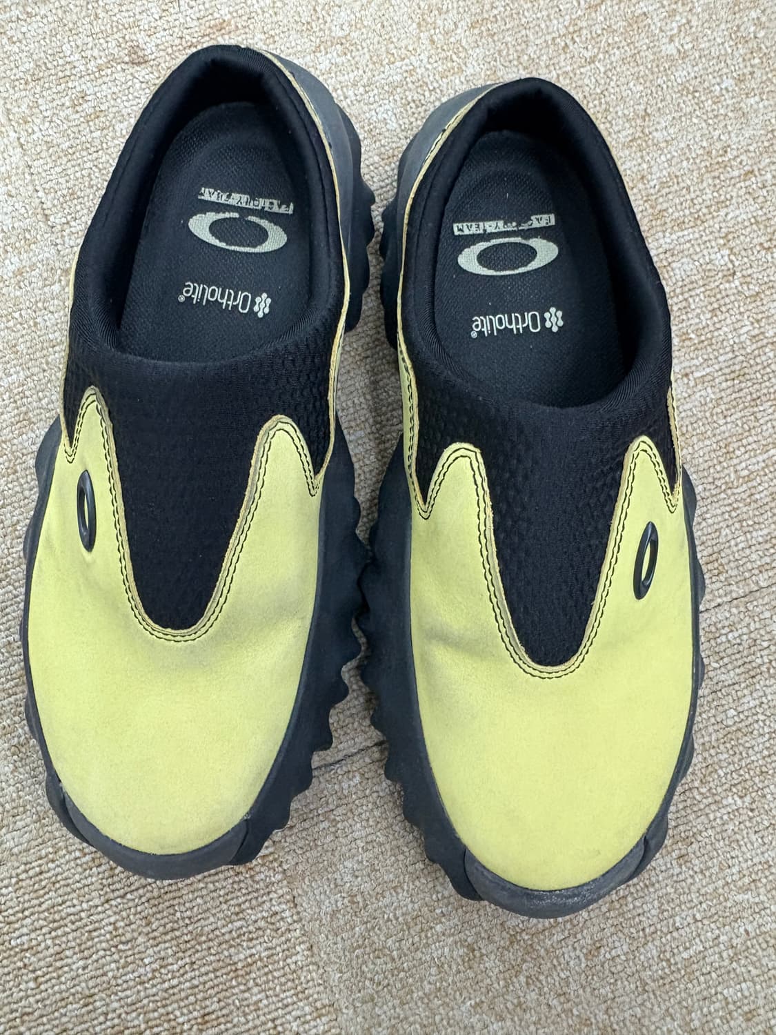 오클리 팩토리팀 뮬 라임 230 상품이미지1