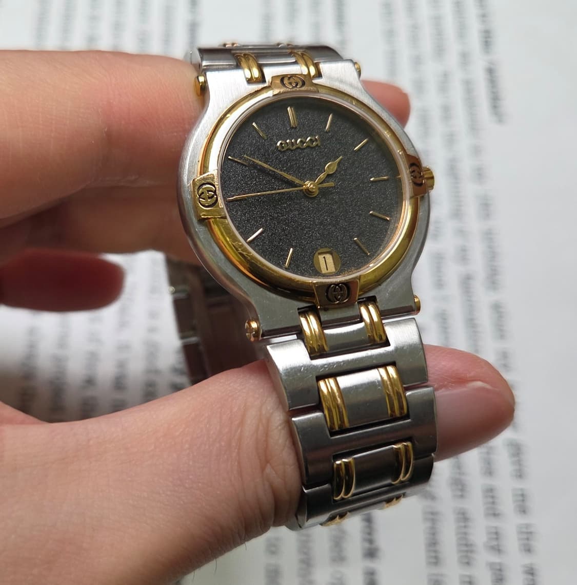 빈티지 구찌 클래식 9000M 스톤그레이 다이얼 콤비 쿼츠 남성용 브레이 상품이미지3