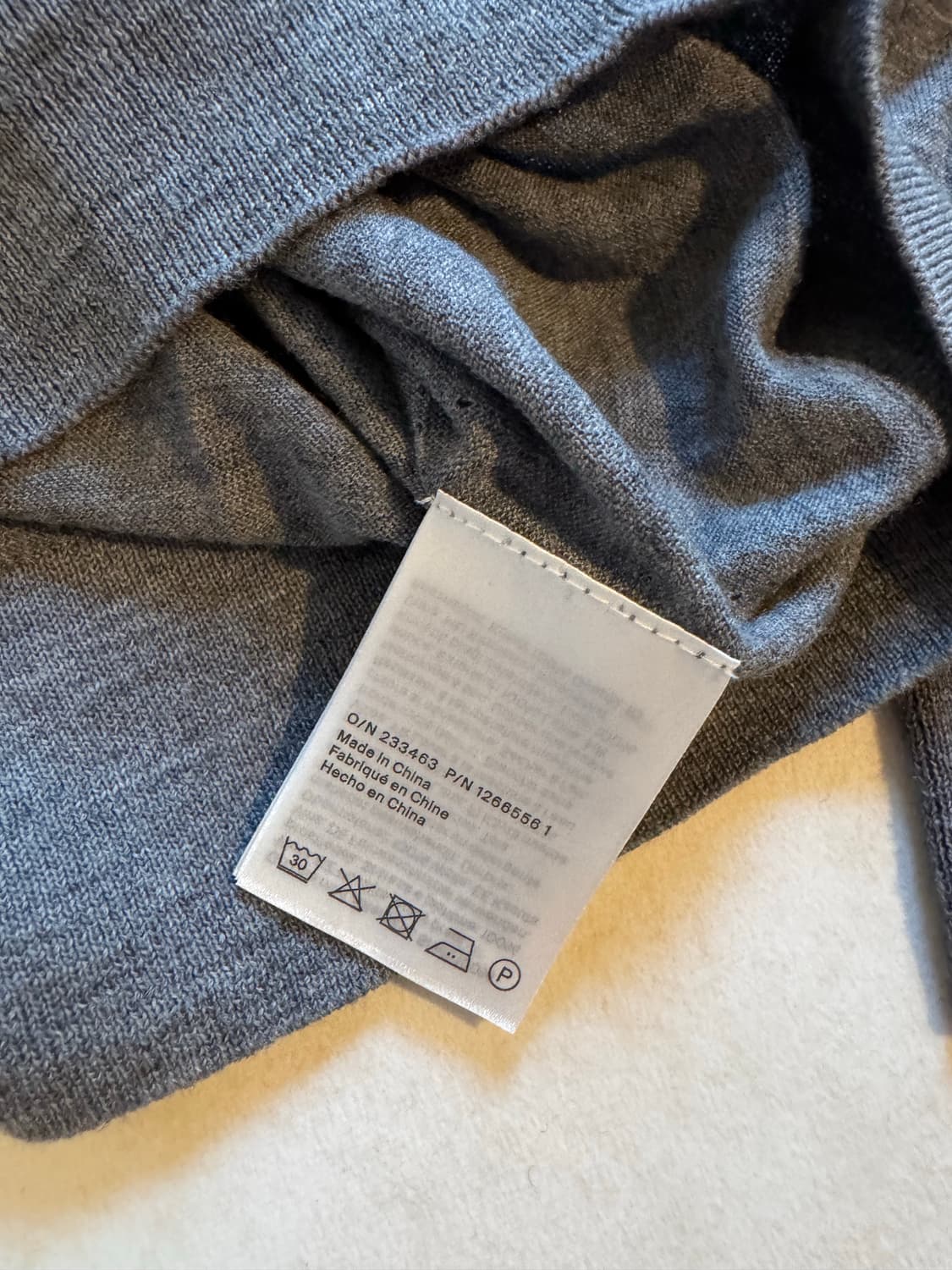 코스 슬림핏 니트 스웨터 상품이미지5